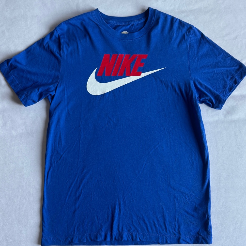 Blue Nike T-shirt